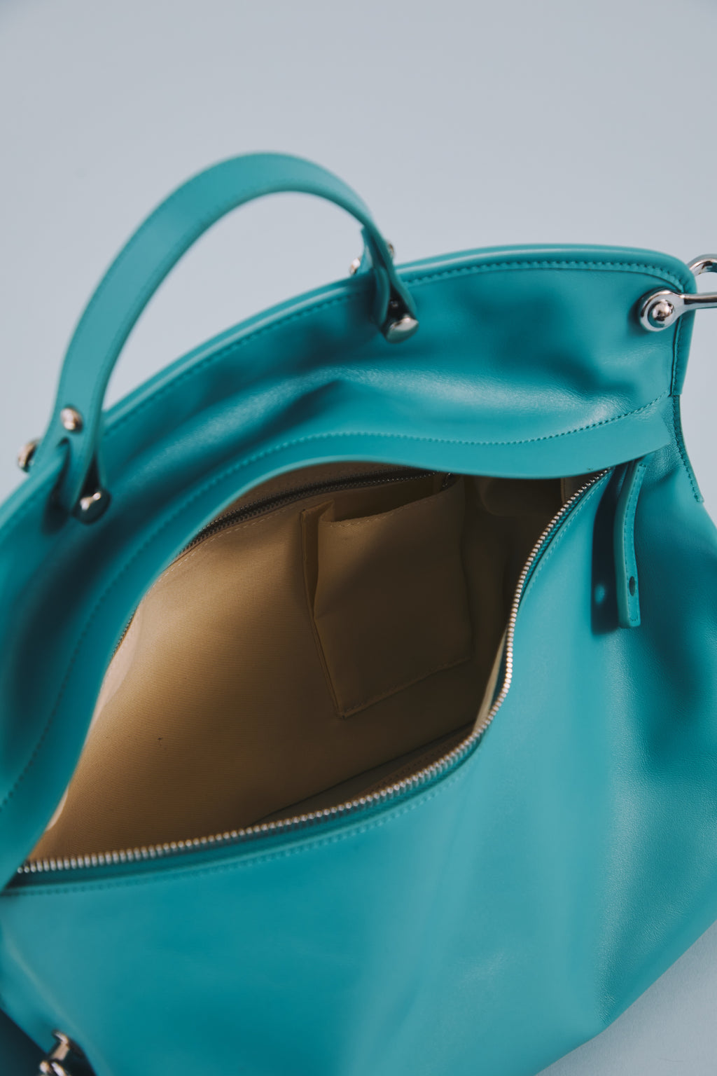 THE HARDY BAG